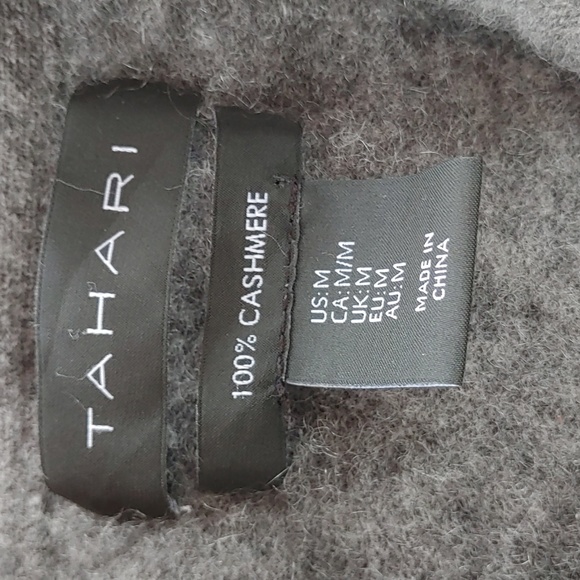 Tahari 100% Cashmere Men’s Grey Sweater Sz S Unisex - Picture 6 of 6